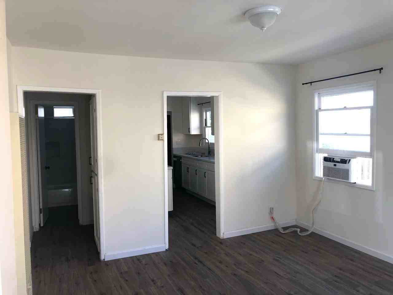 2106 Vallejo St #5 - Photo 5 of 14