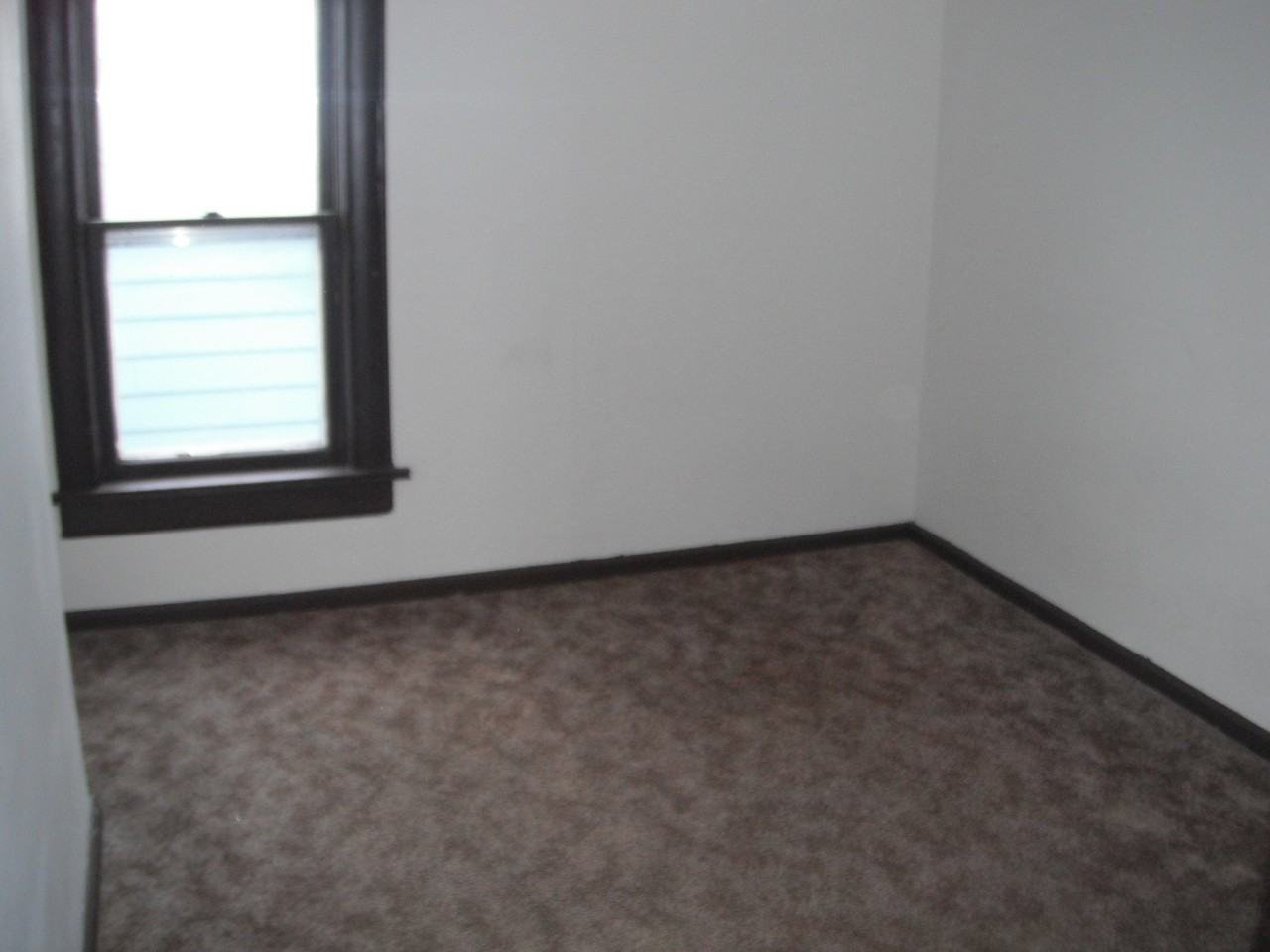 209 Paul Ave N #1 - Photo 3 of 3