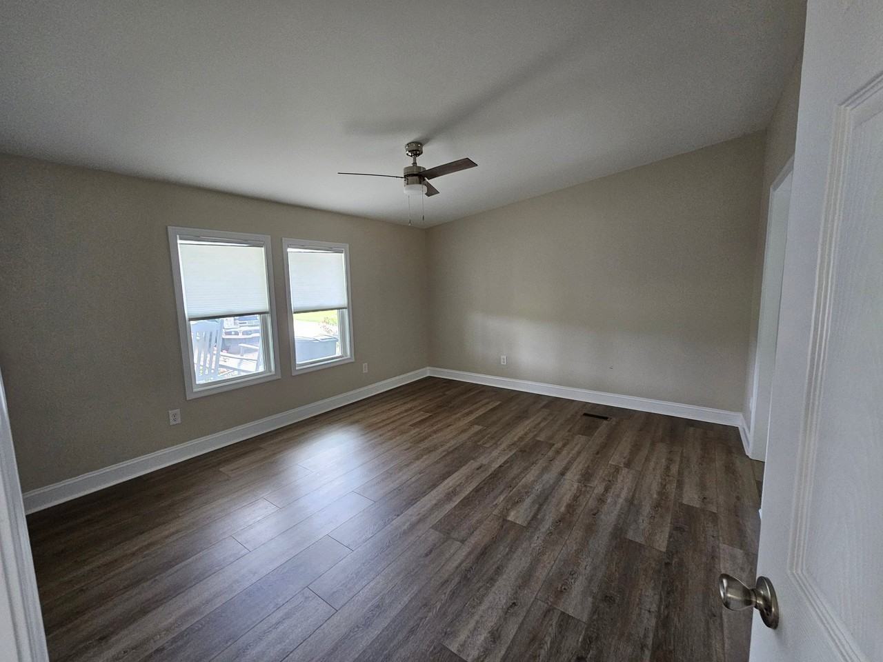114 Franks Farm Rd - Photo 6 of 15