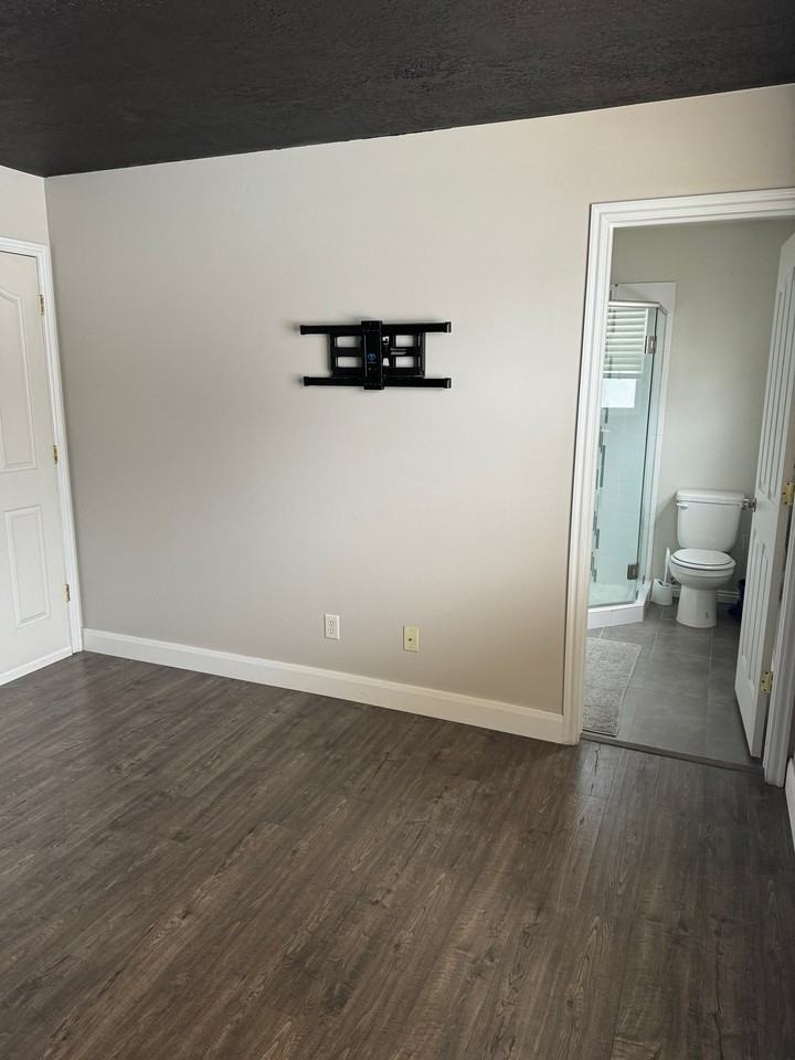 2532 E Hillside Village Ct - Photo 4 of 11