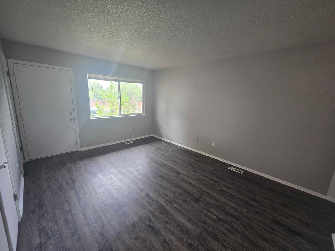 325 S Murray Blvd - Photo 5 of 19