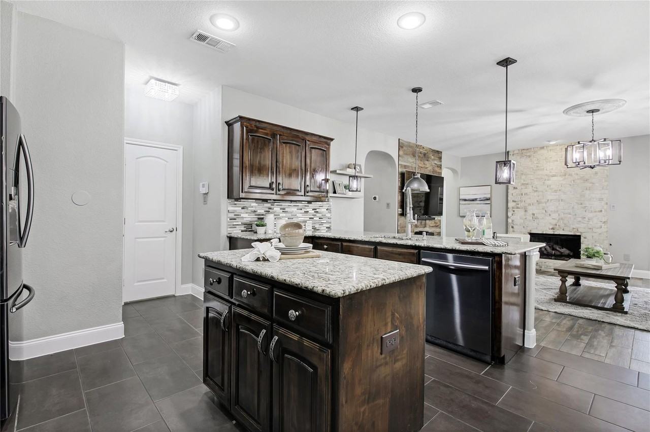 1708 Cole Ln - Photo 6 of 22