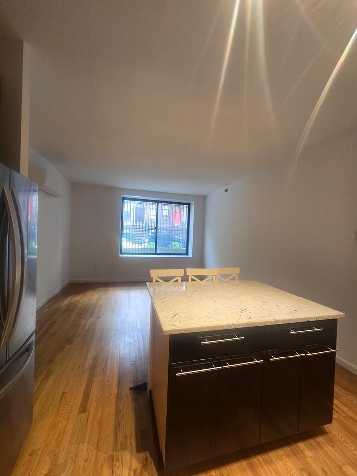 5 W 127th St #1A