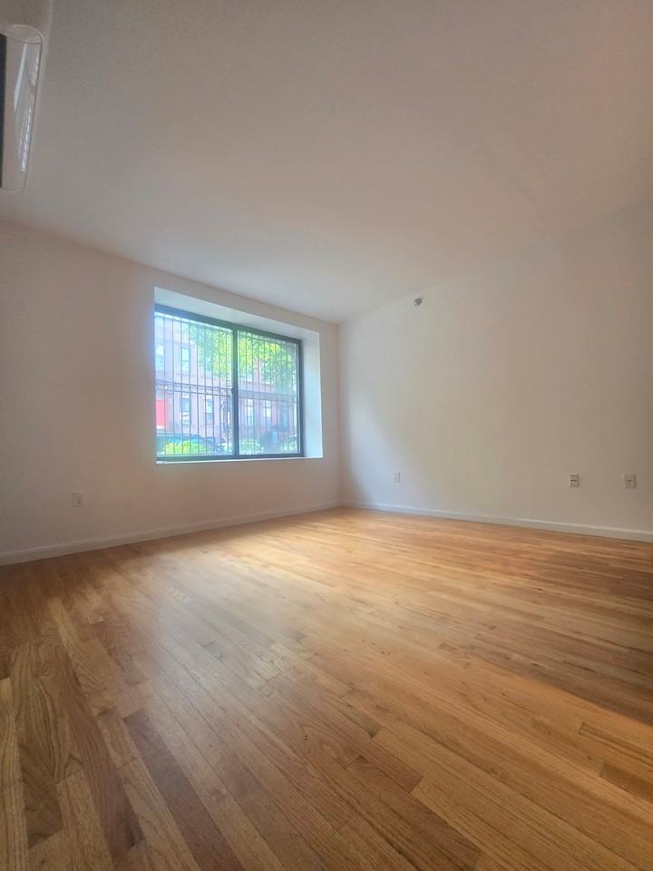 5 W 127th St #1A - Photo 2 of 17