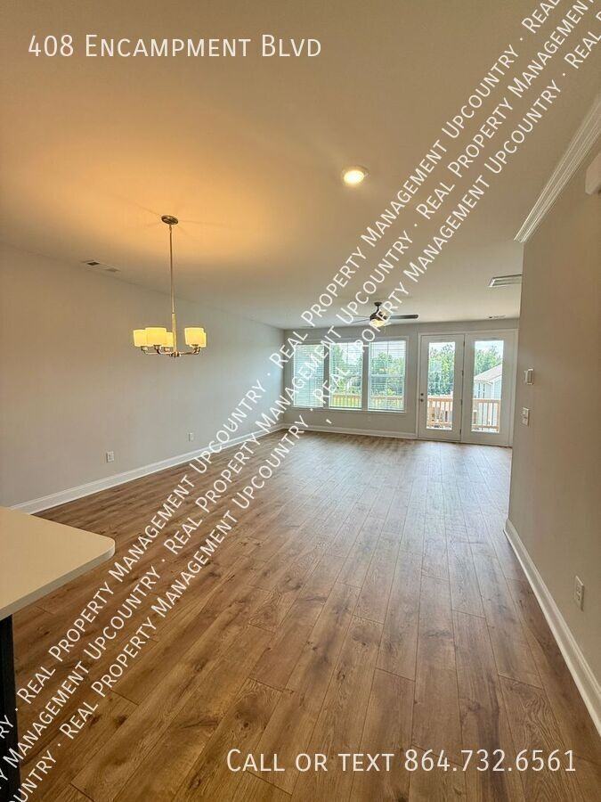 408 Encampment Blvd - Photo 2 of 25