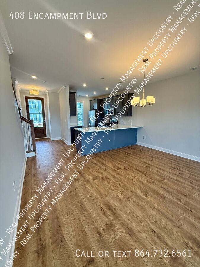 408 Encampment Blvd - Photo 7 of 25