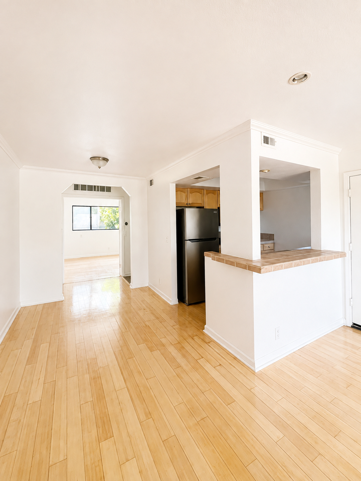 7307 Haskell Ave #4 - Photo 3 of 15