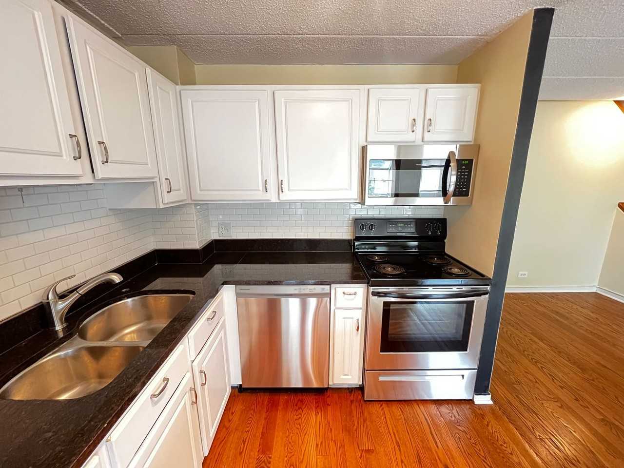 711 W Gordon Ter - Photo 5 of 20