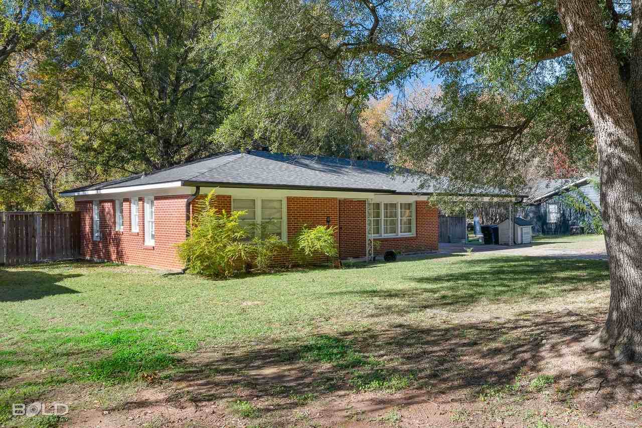 8920 Acacia Ln - Photo 6 of 28