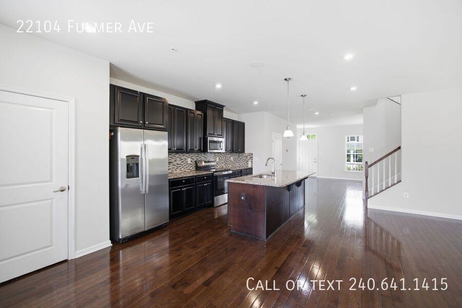 22104 Fulmer Ave - Photo 2 of 32