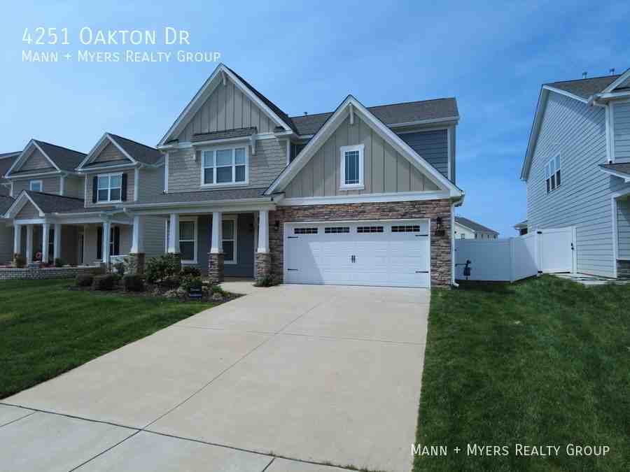 4251 Oakton Dr - Photo 3 of 50