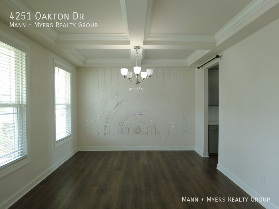 4251 Oakton Dr - Photo 4 of 50