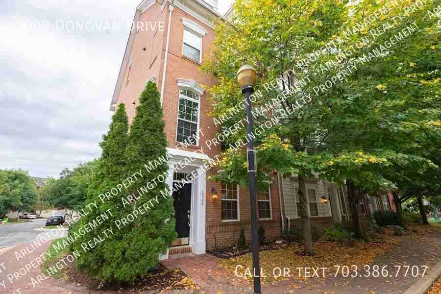 5000 Donovan Dr - Photo 2 of 44