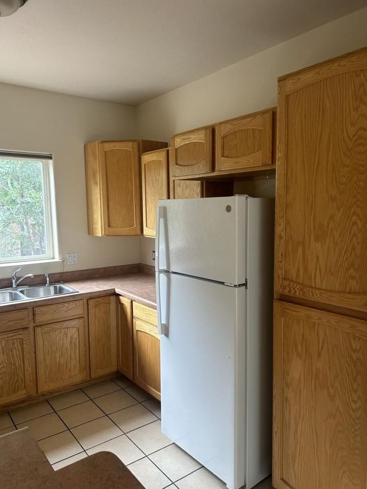 3150 Quasar St - Photo 3 of 17