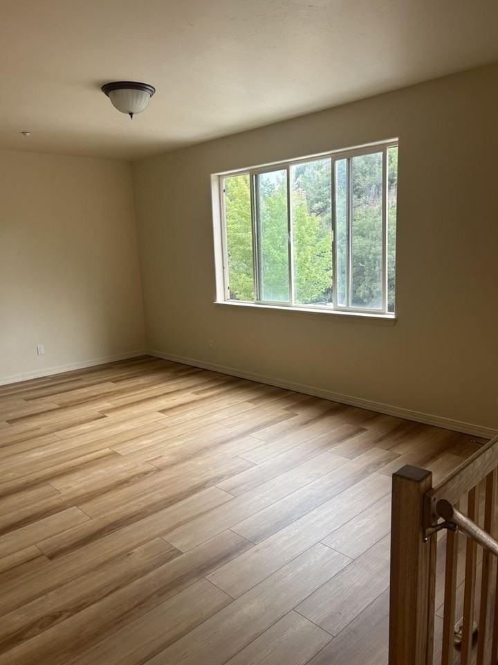 3150 Quasar St - Photo 4 of 17