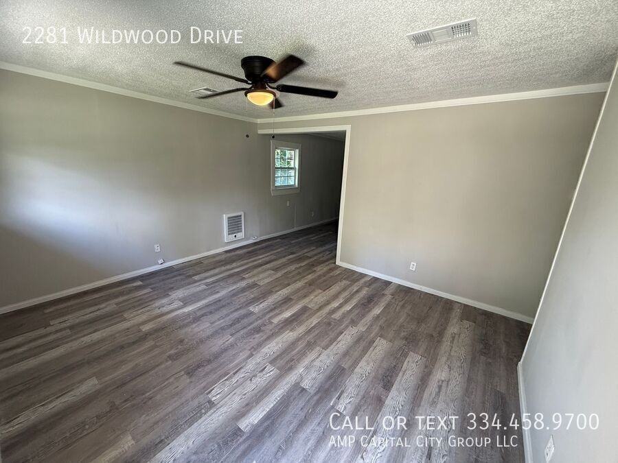 2281 Wildwood Dr - Photo 2 of 12