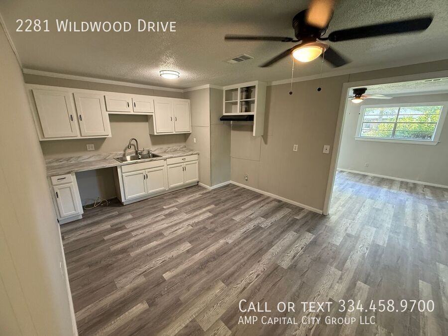 2281 Wildwood Dr - Photo 3 of 12