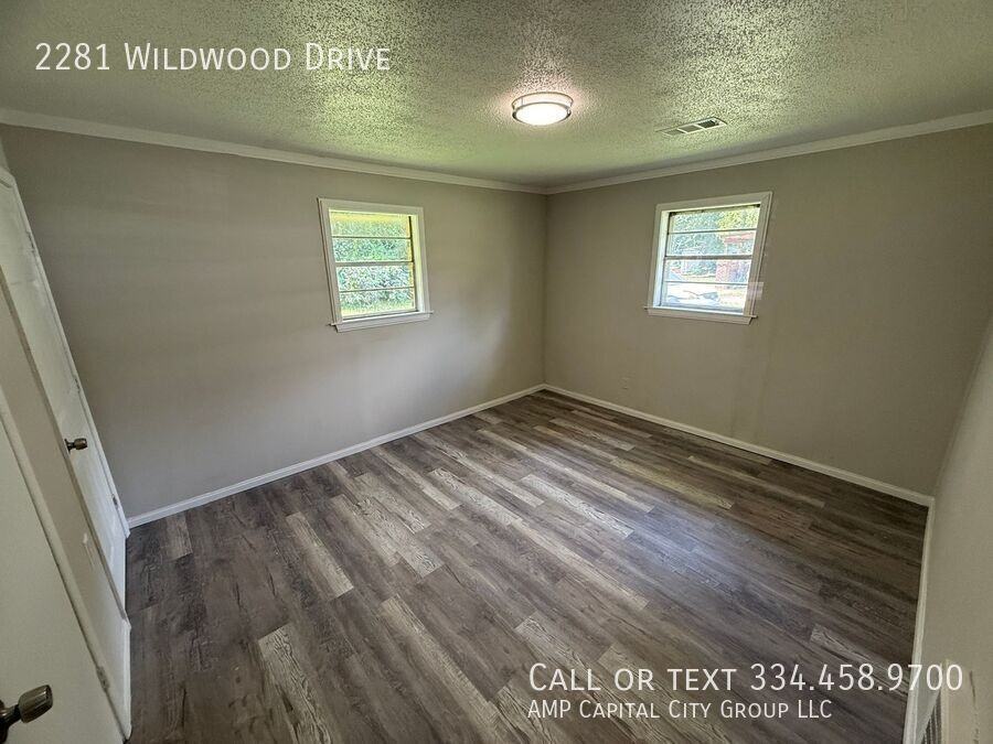 2281 Wildwood Dr - Photo 5 of 12
