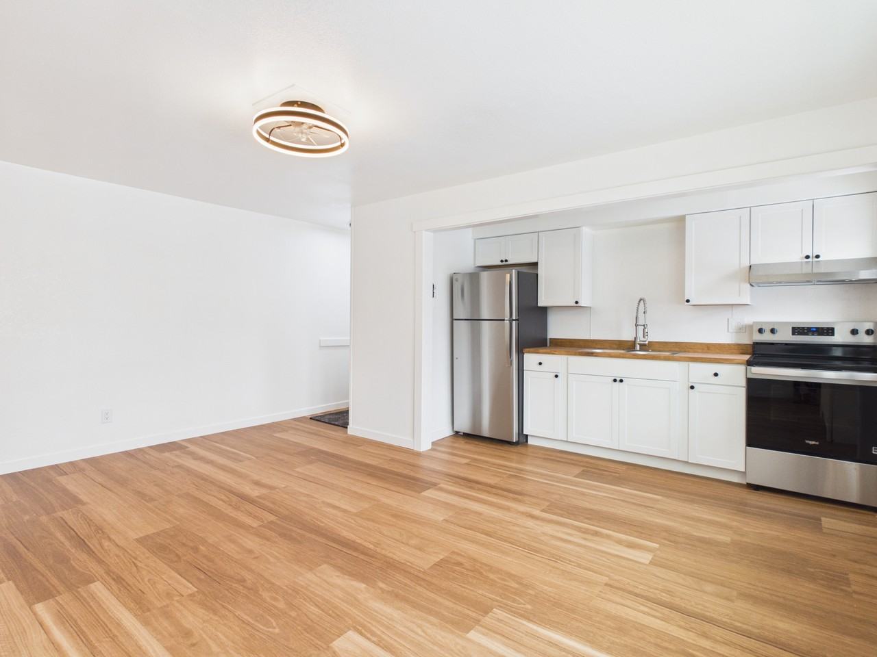 926 Gilmore St #B - Photo 4 of 14