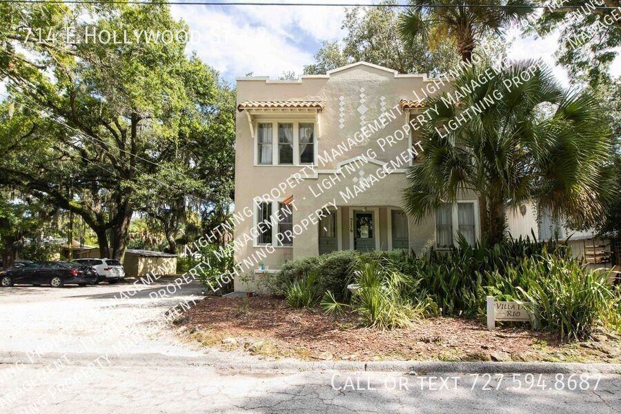 714 E Hollywood St #2