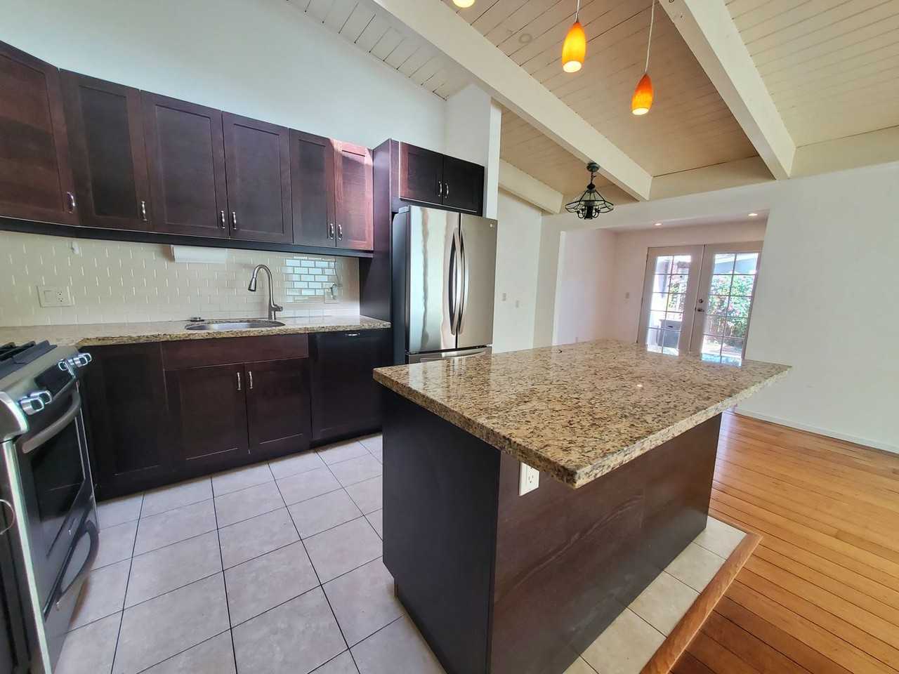 6 Stadium Way - Photo 5 of 28