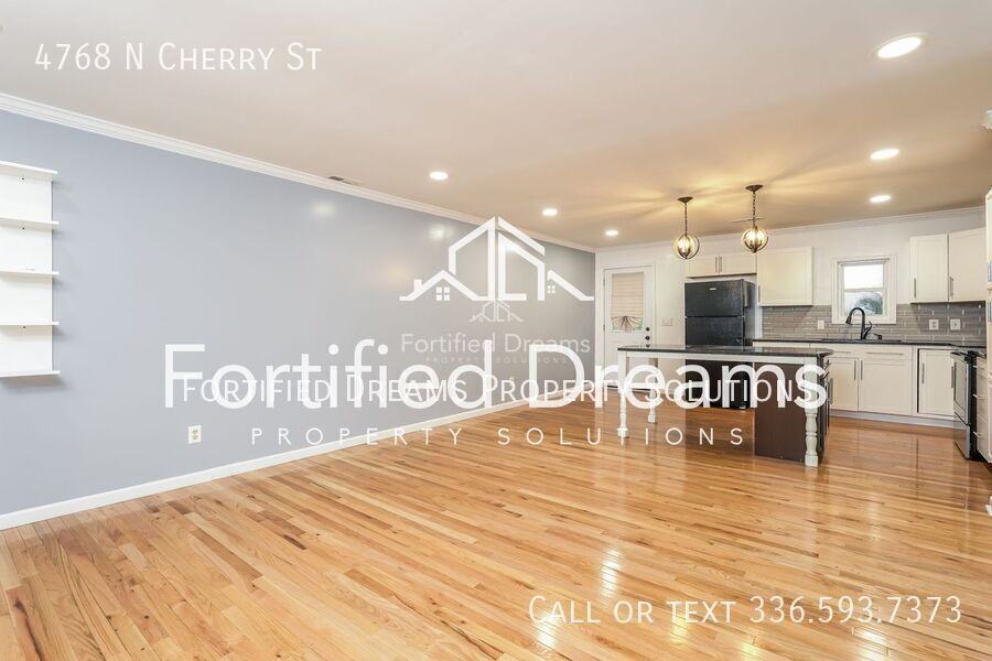 4768 Cherry St - Photo 4 of 22