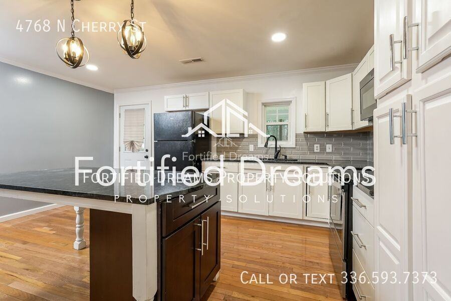 4768 Cherry St - Photo 5 of 22