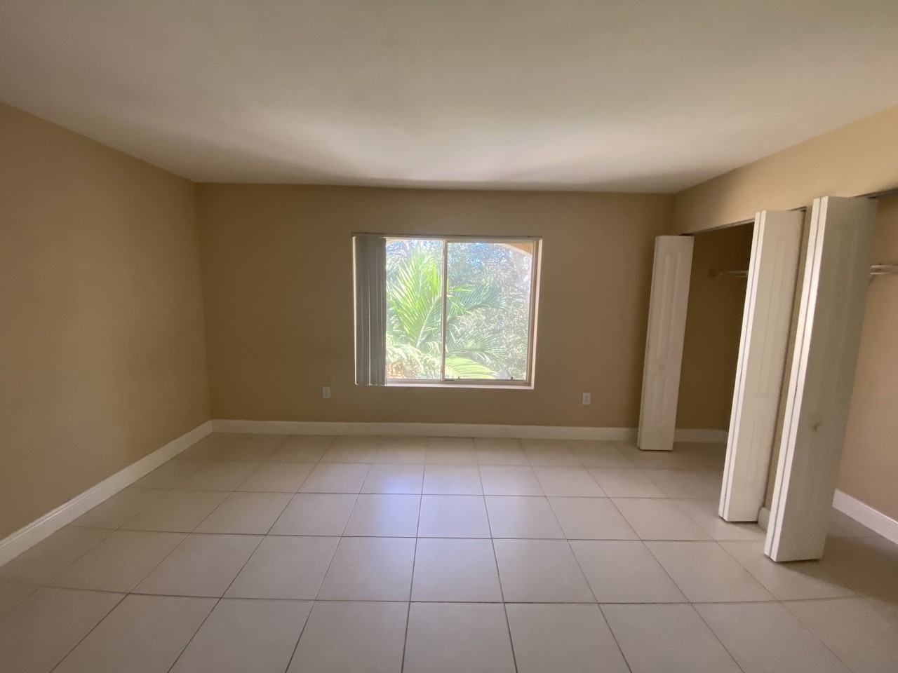 2667 Nw 33rd St Apt 2413 - Photo 4 of 26