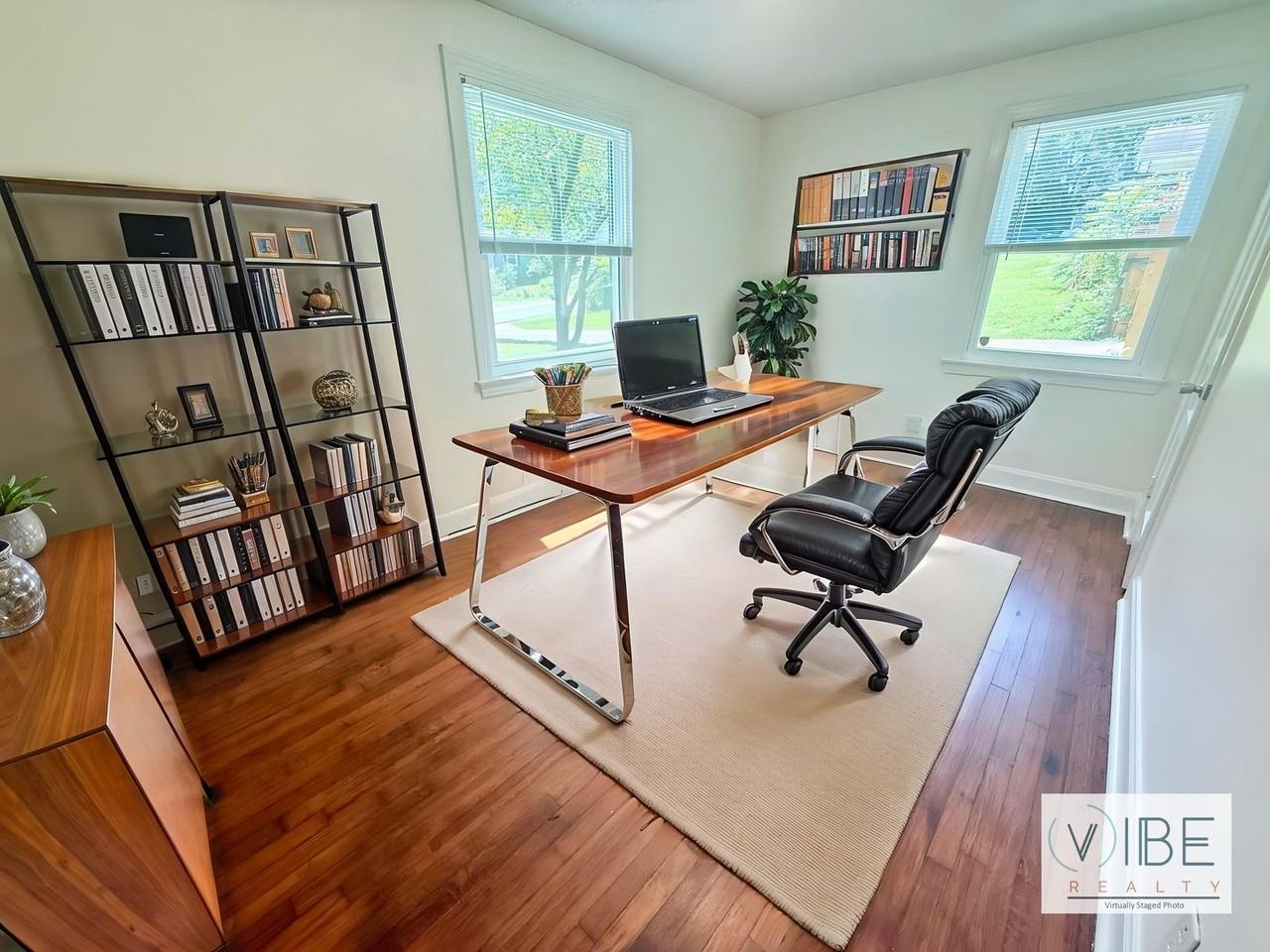 902 Gibson Dr - Photo 5 of 23