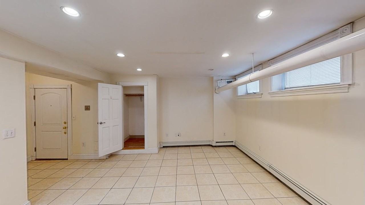 33 Walbridge St - Photo 3 of 8