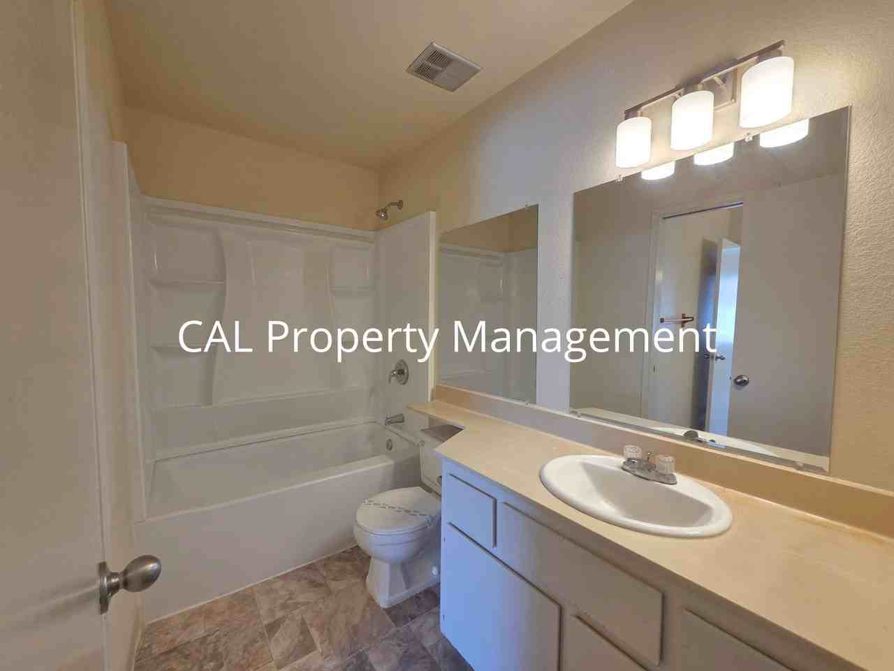 1841 Cherokee Dr - Photo 6 of 15