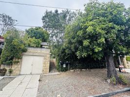 featured image of 1826 1/2 Loma St #4