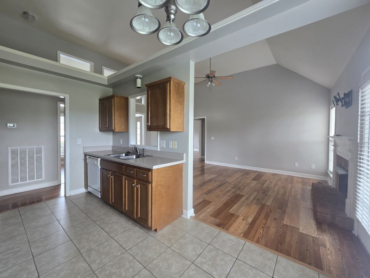 2229 Dewey Dr #1 - Photo 7 of 12
