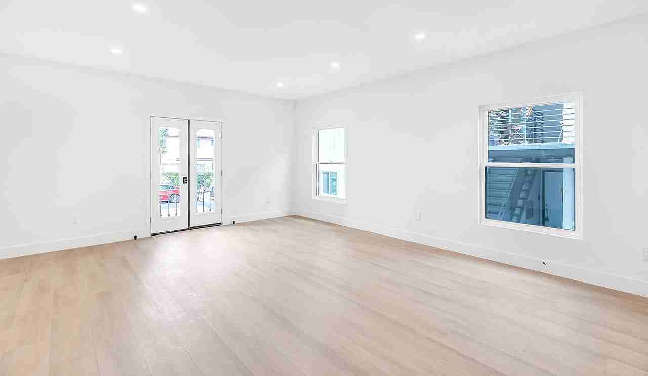 1237 Orange Grove Ave - Photo 6 of 15