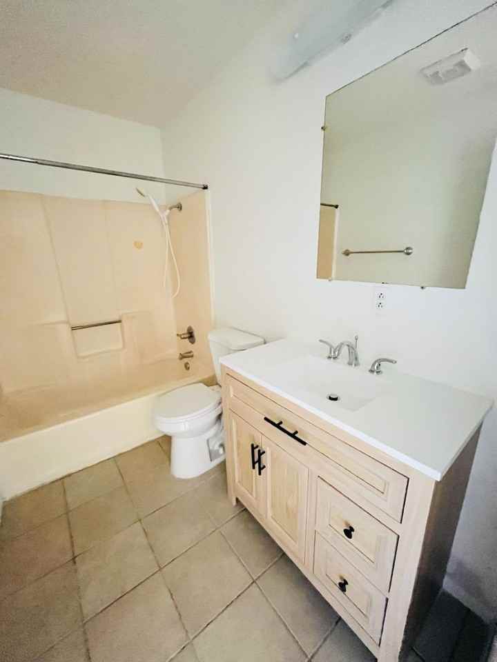 2572 W Main St - Photo 7 of 9