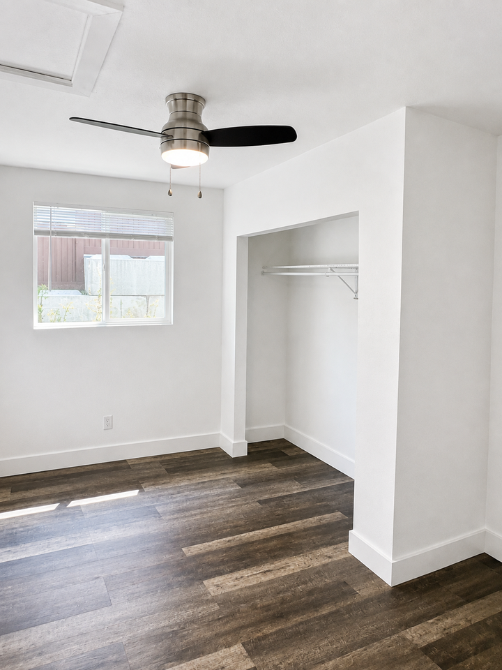 1721 E Fort Union Blvd #1 - Photo 3 of 30