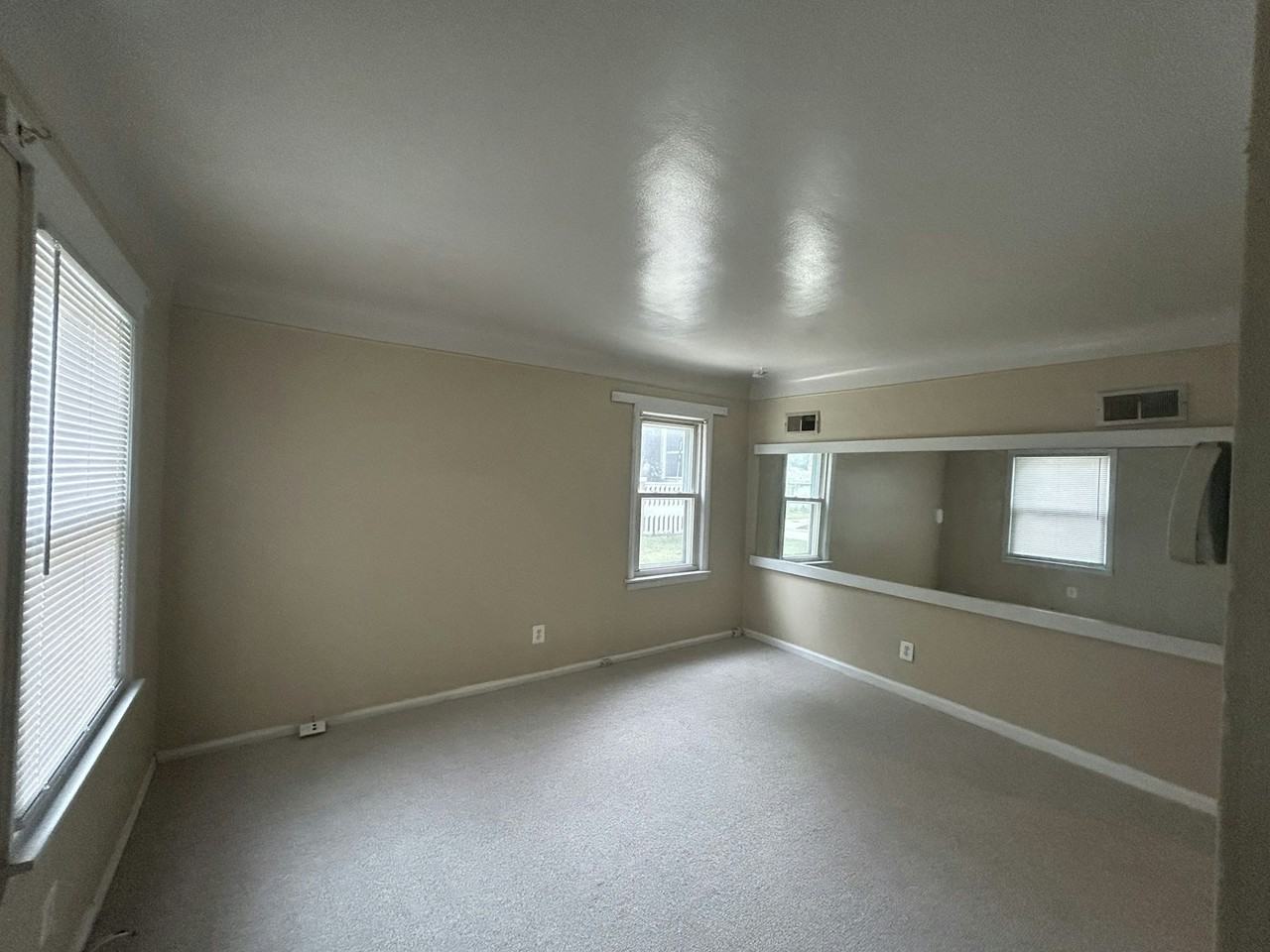6160 McGuire Street - Photo 3 of 26
