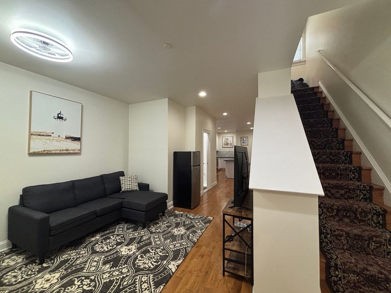 4080 Spring Garden St #2R - Photo 4 of 46