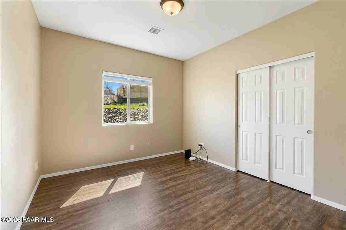 4679 North Viewpoint Drive, Unit 1 - Photo 5 of 18