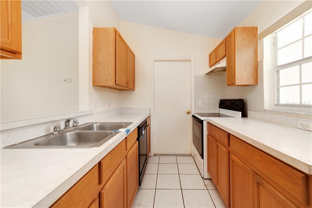 663 Heraldo Ct #1 - Photo 4 of 12