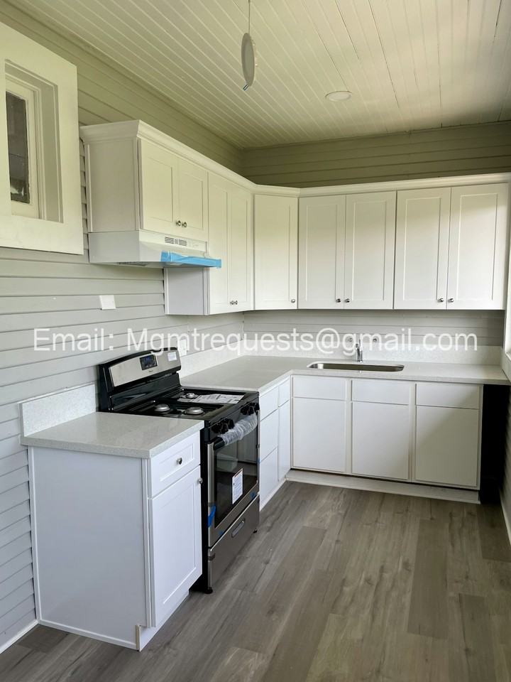 3314 Orange Street, Unit C - Photo 3 of 9