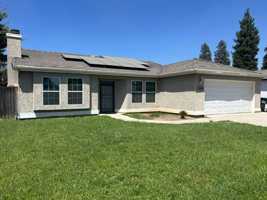 featured image of 2406 W Prospect Ave