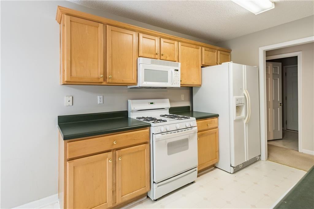 227 Westwind Dr #1 - Photo 5 of 13
