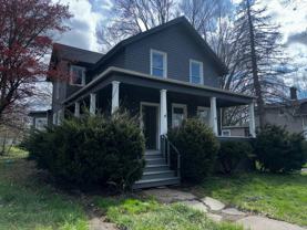 320 10th Street - Photo 1 of 1
