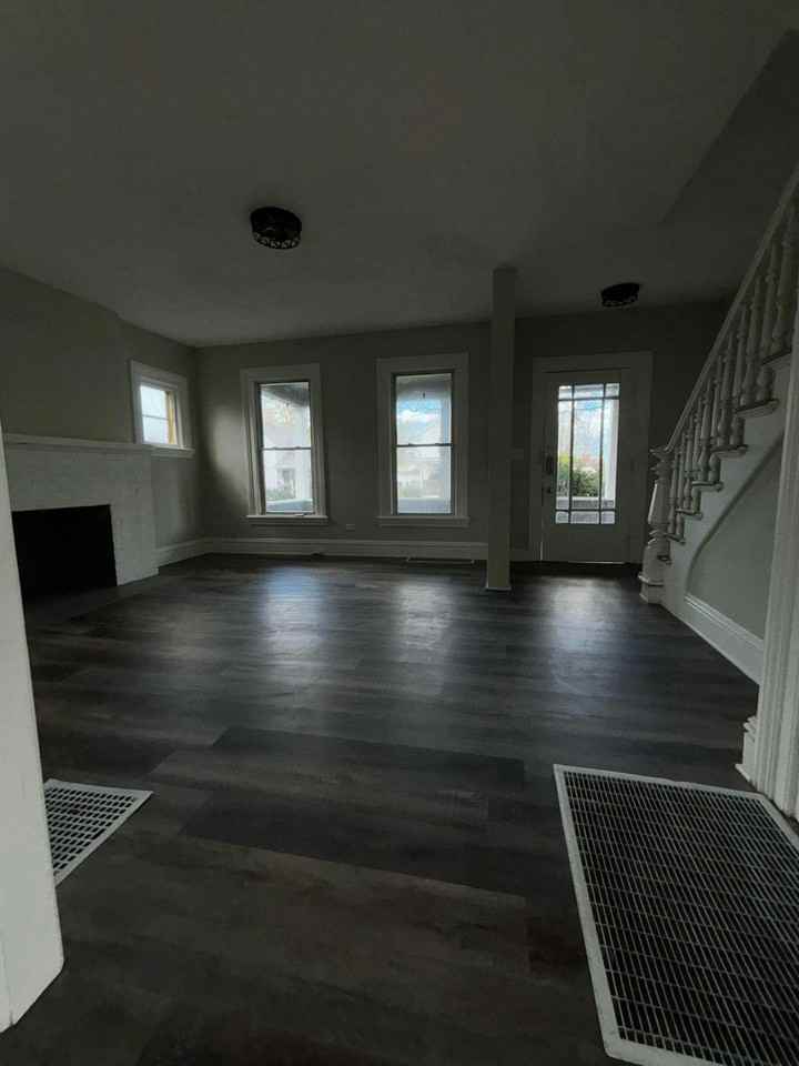320 10th Street - Photo 2 of 27