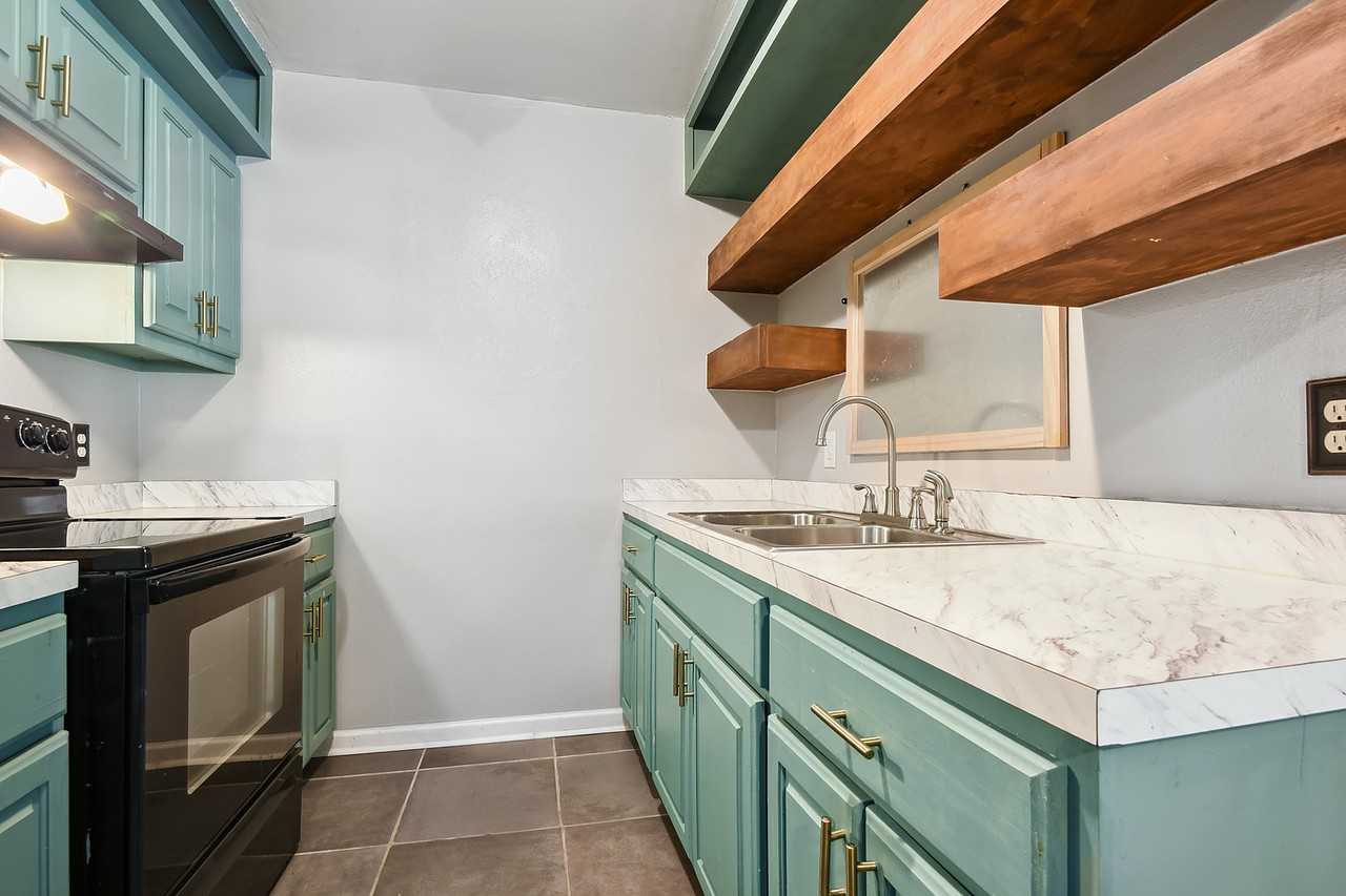 16944 Kenton Ave #1 - Photo 4 of 10