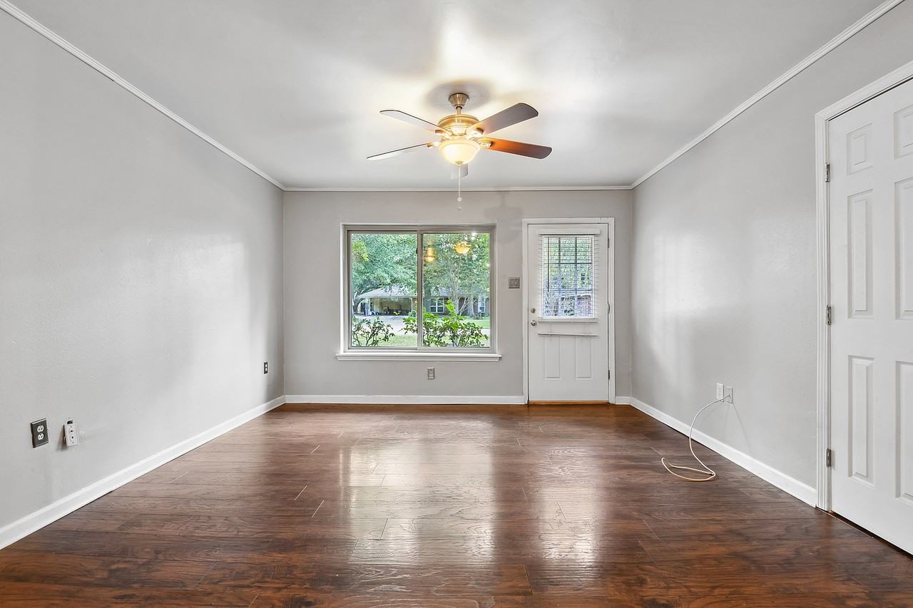 16944 Kenton Ave #1 - Photo 5 of 10
