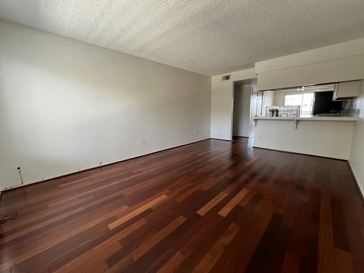 569 E Street - Photo 2 of 13