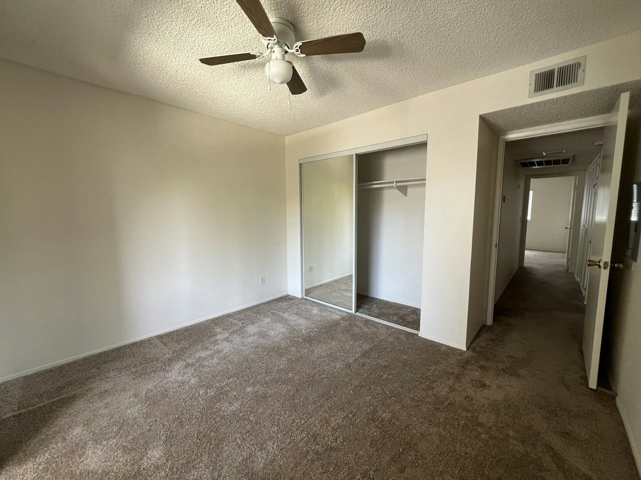 569 E Street - Photo 6 of 13