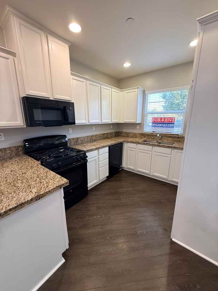 37350 Paseo Tulipa - Photo 5 of 18